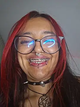 carolinerue Chat XXX in diretta