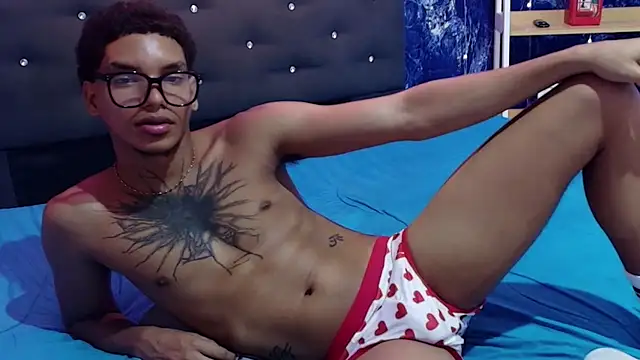 kai_storm77's Live XXX Chat