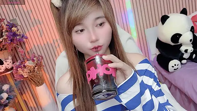 แชท XXX สดของ di-or-