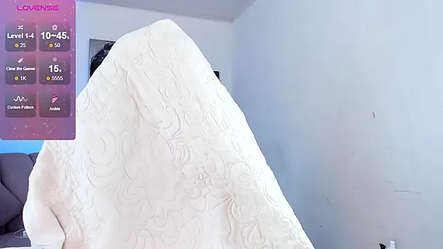Emily_fiori's Live XXX Chat