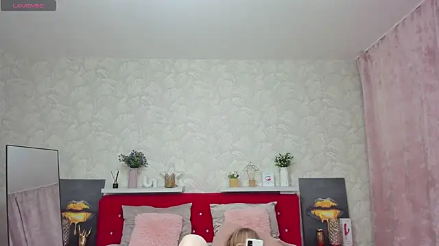 KattyPeachX Chat XXX live