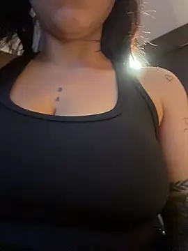 Naiara_sex 现场XXX聊天