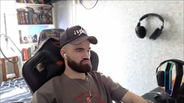 _Serious_Man Live XXX-Chat