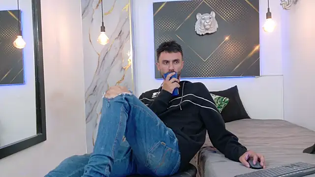 KingOfTemptationn Live XXX chat