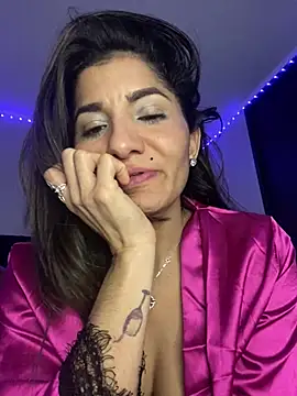 AlejandritaMilano's Live XXX Chat