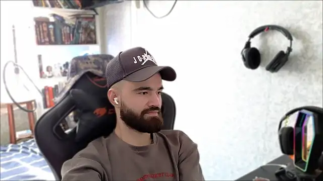 _Serious_Man Chat XXX live