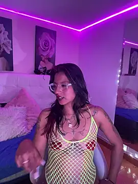 Chat +18 de SamathaMay ao vivo