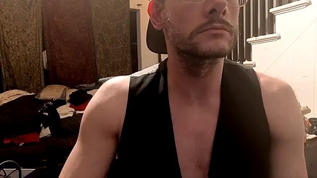 MasterDaddyCool – Naživo XXX chat