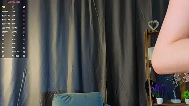 Chat +18 de KristanTienken ao vivo