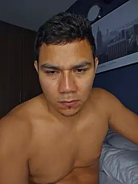Chat +18 de Alejandroxxxof ao vivo