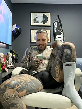 ThomasHellsn Live XXX chat