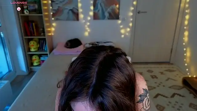 Chat +18 de MilenaSaint ao vivo