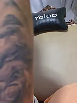 צ'אט XXX בשידור חי של kylie_blck