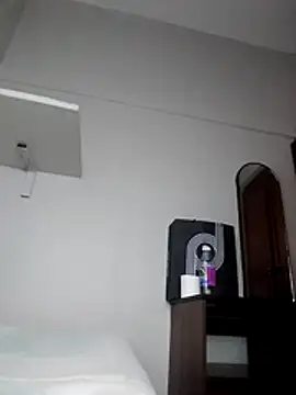 Chat +18 de AcetousAbb ao vivo