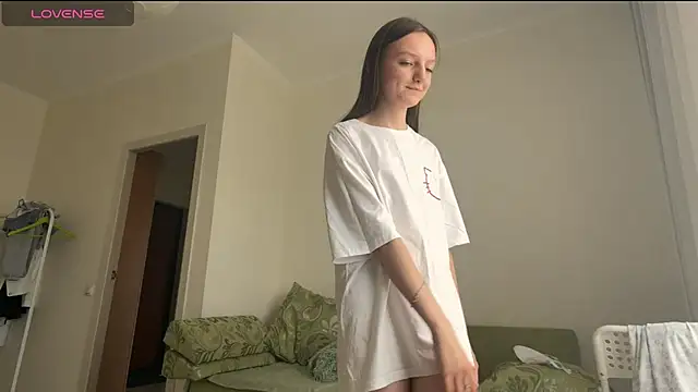 LeaScolieri 现场XXX聊天