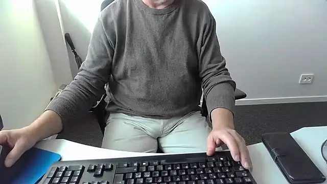 Buggemann Chat XXX live