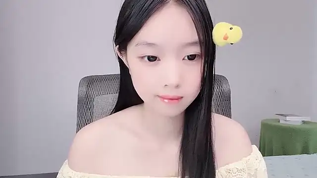 Yoyo33355のライブXXXチャット