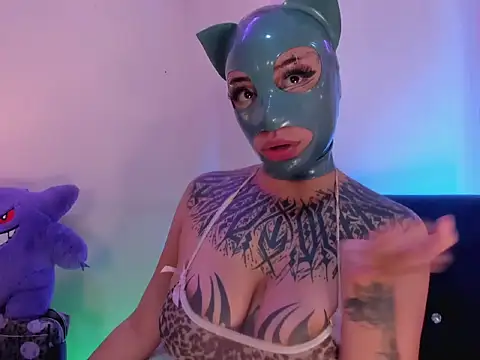 צ'אט XXX בשידור חי של psychodoll_11