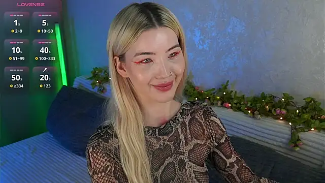 LindaThackerr 라이브 XXX 채팅