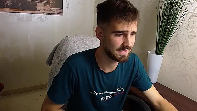 KyloEast Live XXX-Chat