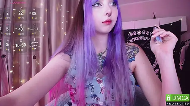دردشة JustMeowGirl الجنسية المباشرة