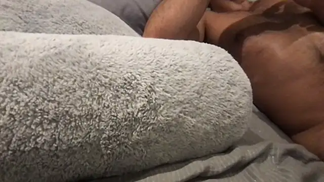 XXX chat uživo modela BigGuyMuscle