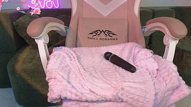دردشة TonyaMeow الجنسية المباشرة