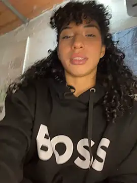 Czat XXX na żywo – Miily_0