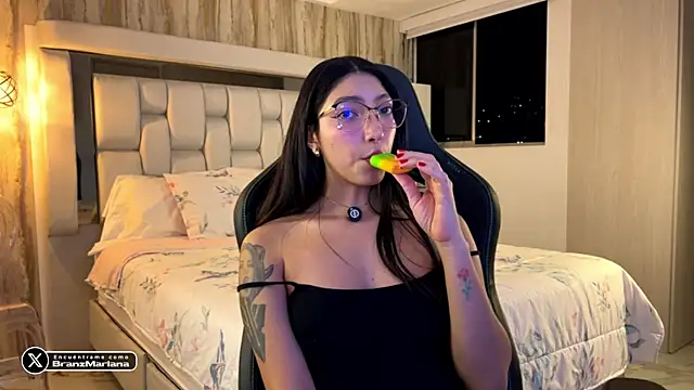 MarianaBranzz 现场XXX聊天