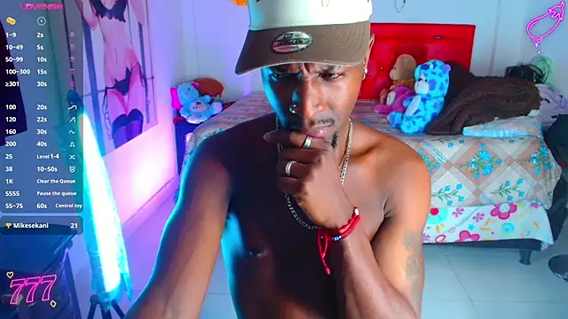 Živý XXX chat Aroonsexyboy