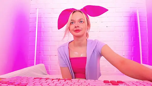 Chatroom XXX en direct de AlessaKiss