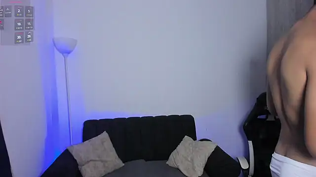 Iamdylan777 现场XXX聊天