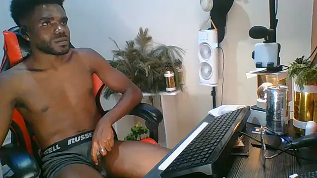 Suamyst_25 即時 XXX 聊天