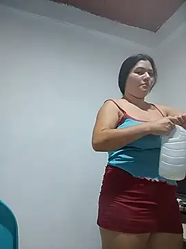 ariana_d20 Adlı Modelin Canlı XXX Sohbeti