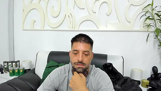 TommyDum – Naživo XXX chat
