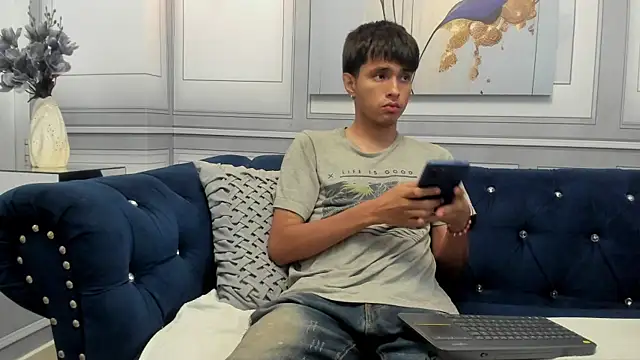 XXX chat uživo modela Elioth_18
