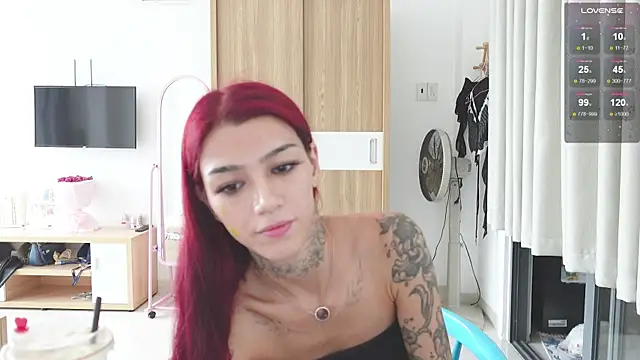 vinkitinkii XXX чат на живо
