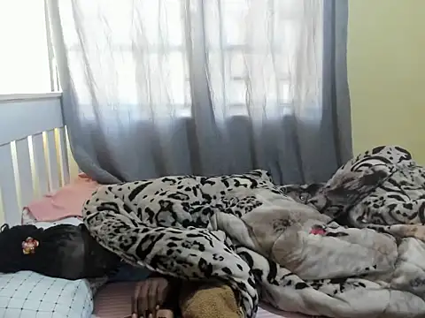 Bellaane Adlı Modelin Canlı XXX Sohbeti