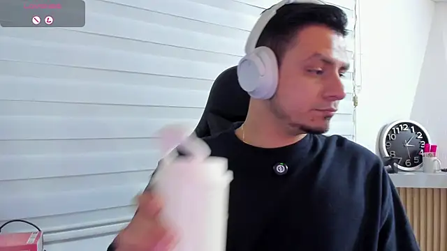 Rick_Adams XXX чат на живо