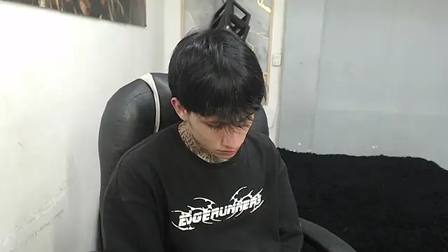 Chat XXX Live Cry_thereal