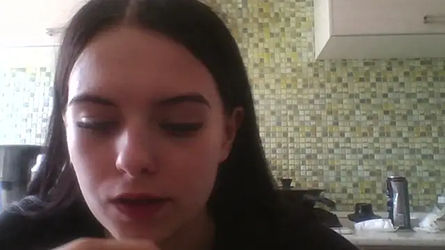 Chat XXX en directo de KikiAmino