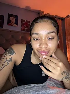 Sickobaby_ Adlı Modelin Canlı XXX Sohbeti