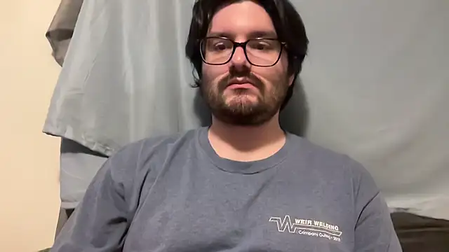 underthesun16's Live XXX Chat