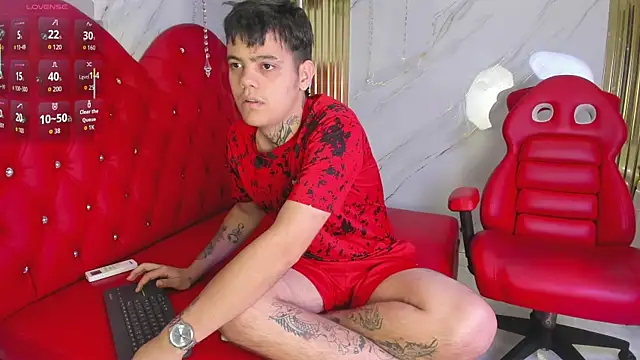 leonel_bigcum Chat XXX in diretta