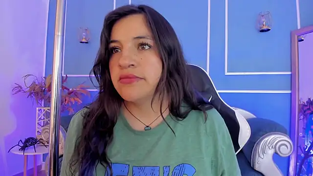 TaraTaylorr – Naživo XXX chat