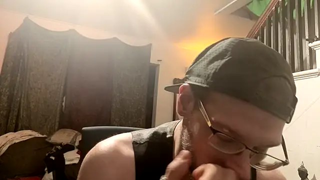 MasterDaddyCool's Live XXX Chat