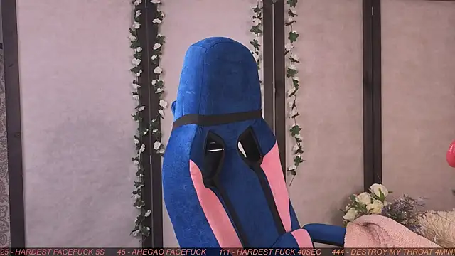 Tiny_Emmy Chat XXX live