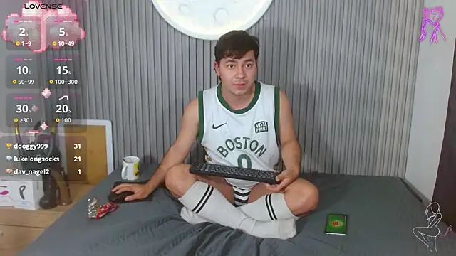 Julian_Smith21 élő XXX-chatje