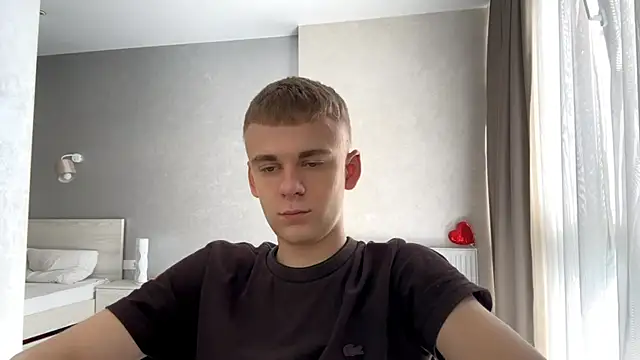 XXX chat uživo modela SoloFury
