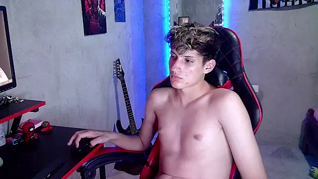 flaquito_junior Chat XXX live